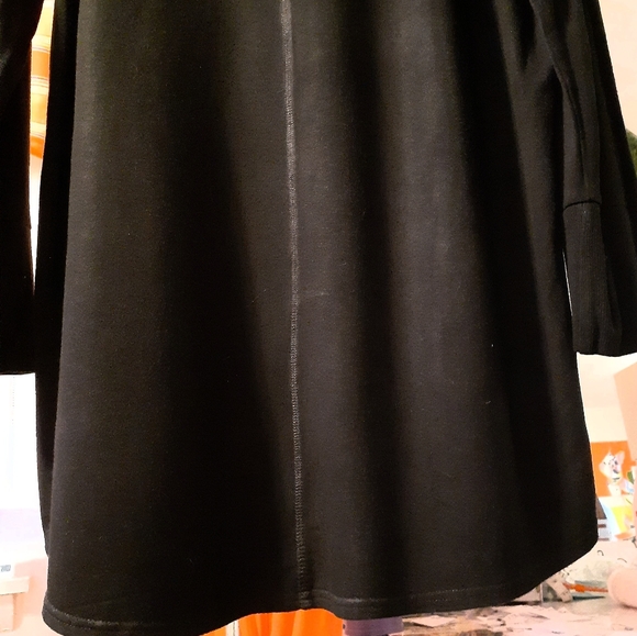 Turtleneck/Sweater - Picture 7 of 11